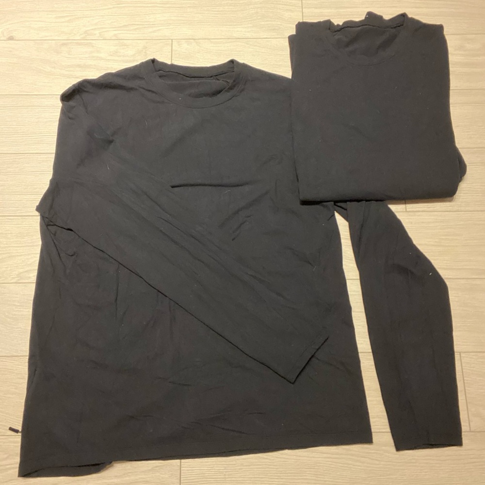 LuluLemons Surge warm crew x2